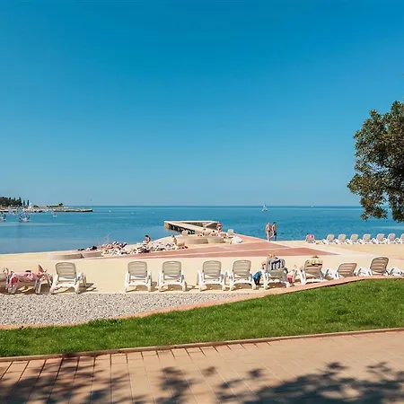 Apartments Katoro Plava Laguna 