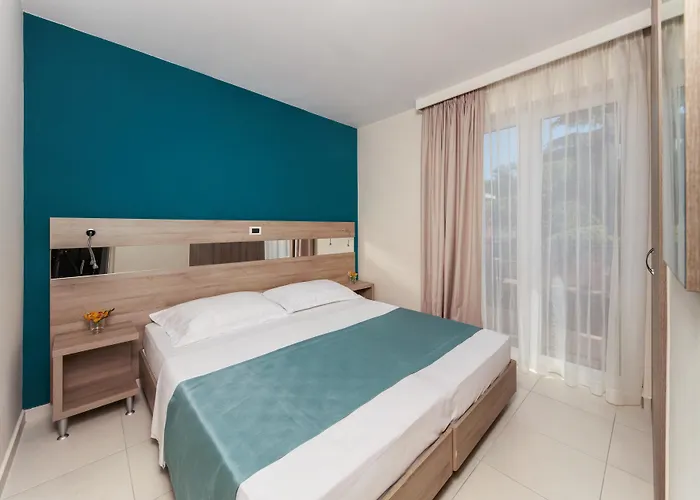 Apartments Katoro Plava Laguna